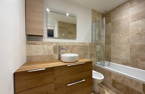 Salle de bain rénovée au Plessis