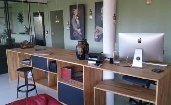 Meuble bar teck en sur mesure en prolongement cuisine et verrière pour rénovation d'appartement à Camaret-sur-Mer (29570)