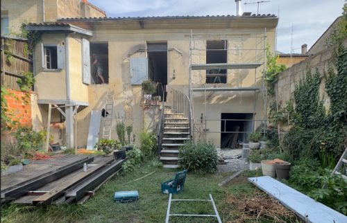 Rénovation d'une maison mitoyenne avec jardin dans Bordeaux Centre