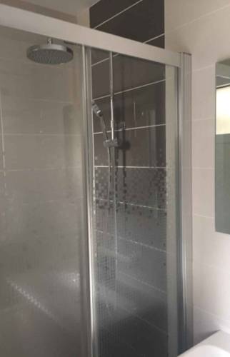 Réalisation d'une salle de bain dans une extension, à Brains 44