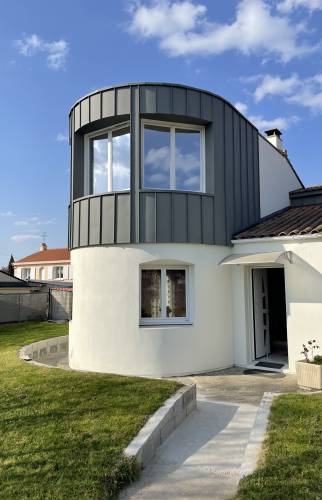 Double surélévation de maison aux Sorinières près de Nantes