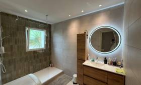 Salle de bain rénovée a Vaux sur Mer