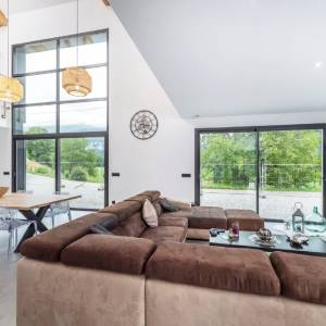 Rénovation d'une ancienne grange en habitat indivuelle - France Denans - La Maison Des Architectes