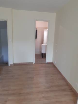 Chambre de suite parentale après travaux de rénovation - Jujurieux 01