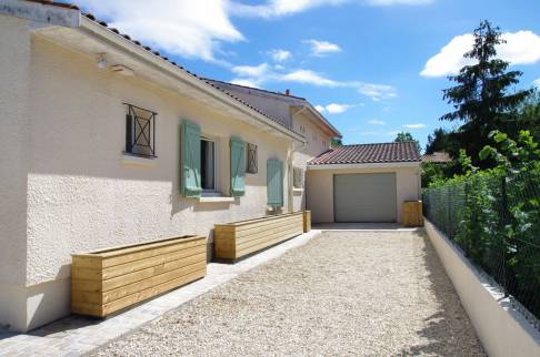Rénovation de maison avec aménagement d'allée extérieure -  Lattes (34970)