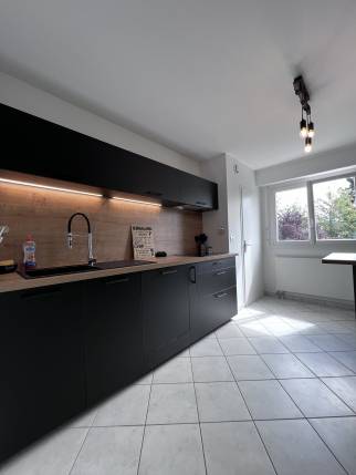 Nouvelle cuisine rénovée avec plan de travail - Nantes 44