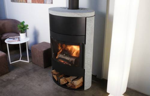 Installation poêle à bois fonte double combustion canalisable sur Pleyben (29190) 