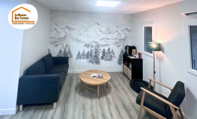 pose parquet stratifié Gex, revêtement de sol Pays de Gex, rénovation murs Divonne-les-Bains, peinture blanche Ferney-Voltaire, décoration intérieure Saint-Genis-Pouilly, courtier en travaux pays de gex