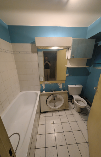 Salle de bain avant travaux 