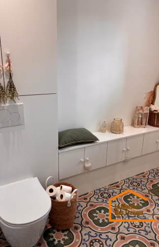 Cache tuyau et rangements