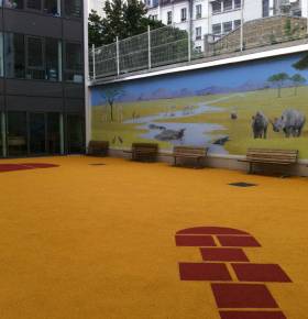 Rénovation d'une cour de récréation à Neuilly