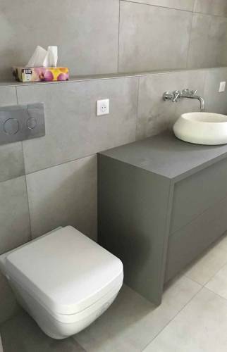 Meuble vasque, toilettes suspendus à Saint Louis