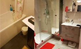 Avant et après les travaux de cette salle de bain