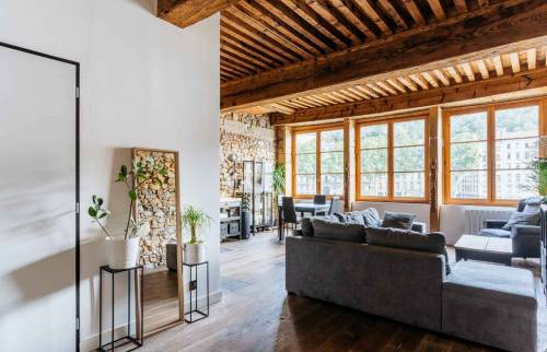 Rénovation complète d'un appartement en style industriel , quartier Vieux Lyon