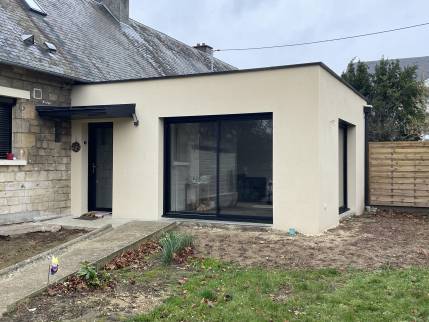 Nouvelle extension sur le jardin (Caen)