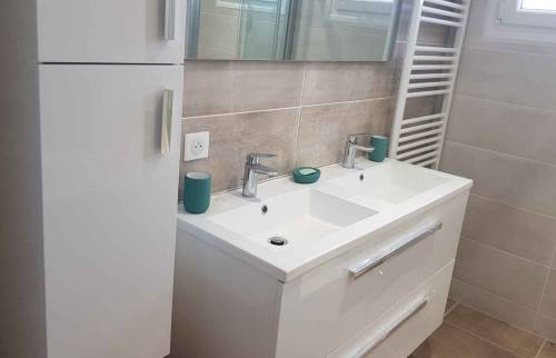 Rénovation complète de salle de bains à Saintes 17100