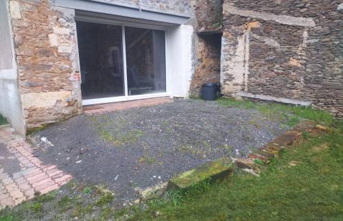 Une terrasse en bois à Saint-Marcellin avant
