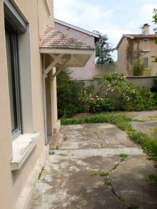 Vue des exterieurs avant travaux