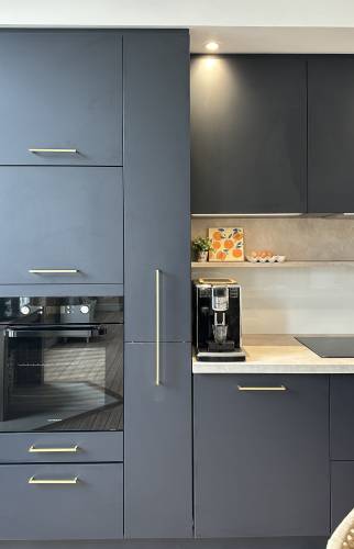 Rénovation d'un appartement avec une cuisine sur mesure à Bordeaux 