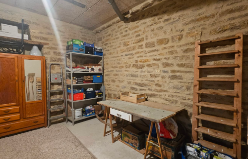 Rénovation d'un garage en pierre