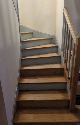 Etat initial escalier bois avant renovation escalier Chavagne