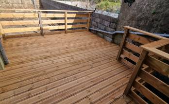 Vue générale de la terrasse bois