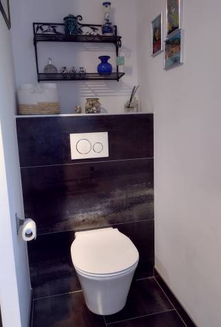 Installation d'un toilette suspendu à Riedisheim