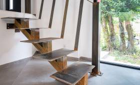 Escalier métallique