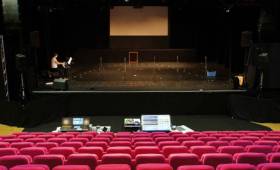 Réhabilitation d'une usine en salle de spectacle dans le secteur du Mans