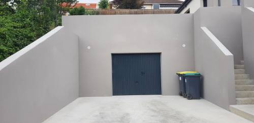 Nouveau garage semi-enterré