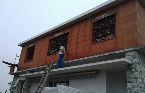 Ravalement de façade avec enduit
