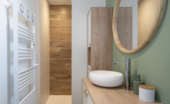 Création d'une salle de bain aux Sorinières - meuble vasque - sèche serviette