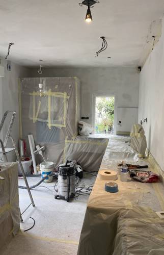 Rénovation de la cuisine avec création de spots encastrés