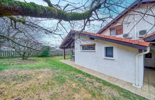 extension avec une chambre en plus et une terrasse couverte