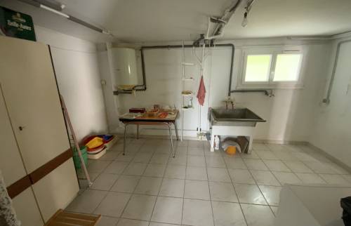 Garage appartement La Maison Des Travaux Alès