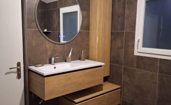 Création d'une salle de bain bien-être avec meuble vasque et miroir - Pornic 44210