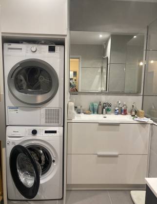 Fontaines sur saone (69270) : aménagement d'un espace buanderie avec lavabo sur mesure