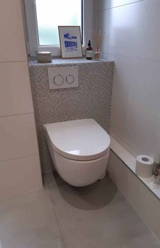 Toilettes suspendus à Huningue