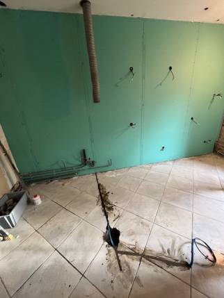 Rénovation de cuisine avec réimplantation électrique en cours - Nantes 44000