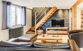 Rénovation d'une maison rustique à Saint-Michel-Chef-Chef mur pierre