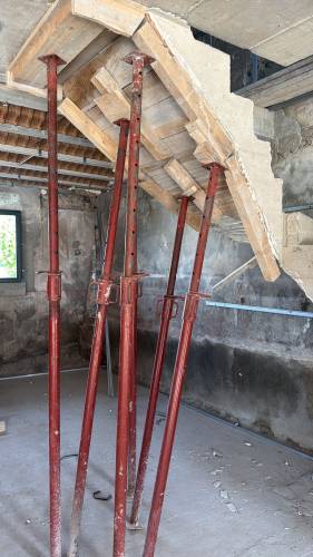 Travaux de création d'un escalier intérieur en béton - Alixan 26300