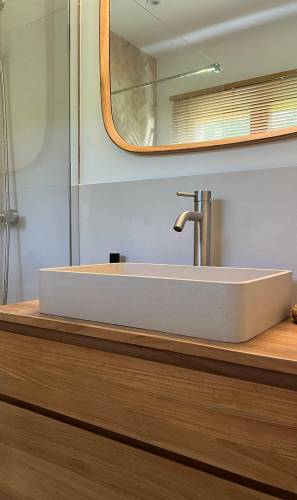 magnifique vasque et meuble en bois