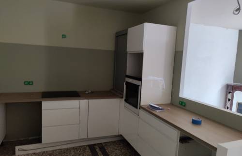 Application peintures velours-satiné tilleur/grège Isidore Leroy en rénovation appartement à Meaux (77100)