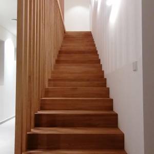 Escalier bois et claustra - Aurélie DALIGAULT - La Maison Des Architectes