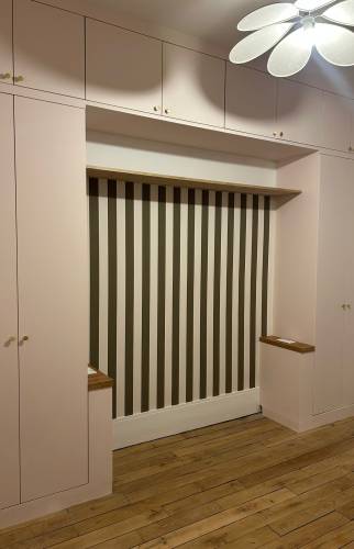  Aménagement de chambre sur mesure avec dressing, rangements et tête de lit intégrés à paris 17
