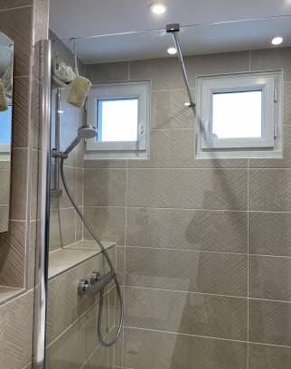 Focus sur la douche italienne, spacieuse !