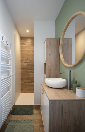 Surélévation d'une maison en ossature bois de 30 m² aux Sorinières - salle de bain