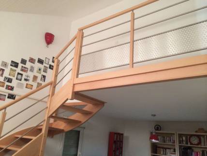 Escalier sur mesure dans un appartement