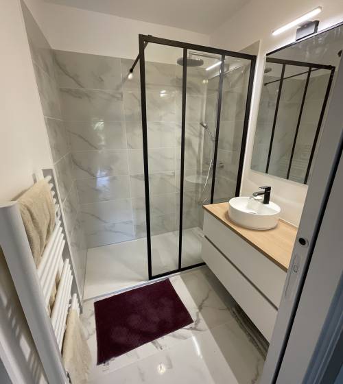 Salle de bain après