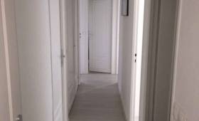 Nouveau couloir avec du parquet pour une nouvelle ambiance - Nantes 44